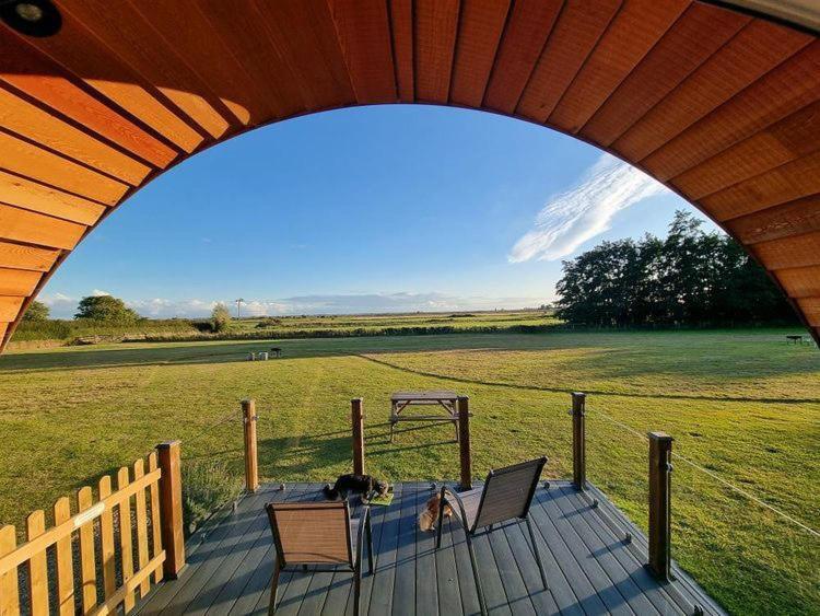Отель Millview Meadow Retreats Грейт-Ярмут Экстерьер фото